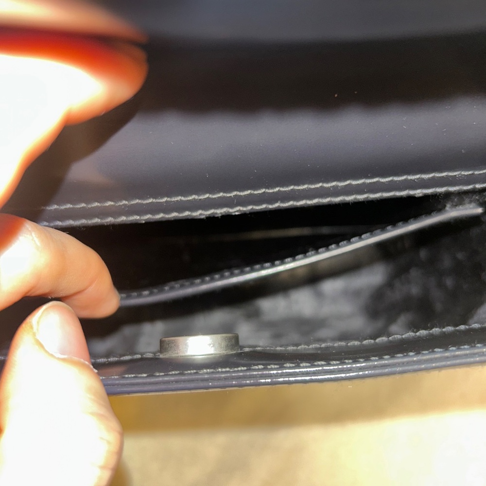 Great Condition Authentic Vintage Gucci Bag - Picture 7 of 10